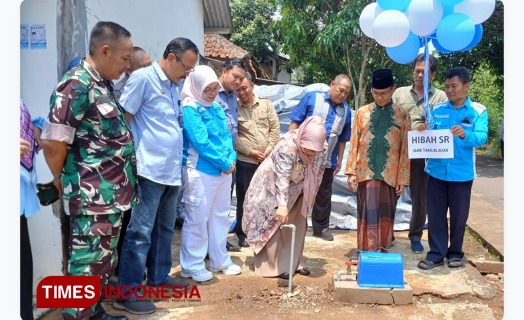 Peresmian 250 sambungan rumah di Kelurahan Situbatu, masyarakat kini sudah dapat menikmati air bersih. (Foto: Susi/TI)