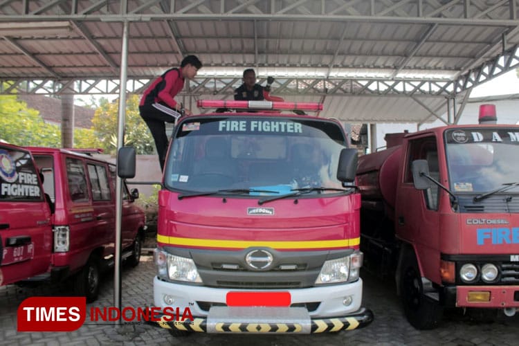 Musim Kemarau Tiba, Damkarmat Banyuwangi Siaga dan Ingatkan Warga