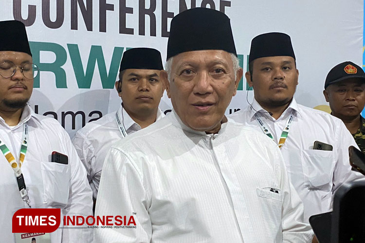 Pengasuh Pesantren Tebuireng Gus Kikin Sebut Demo Hak Rakyat, Tapi Harus Bermartabat