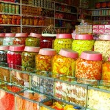 Berburu 3 Buah Tangan Legendaris Khas Cianjur yang Wajib Masuk Daftar Belanja